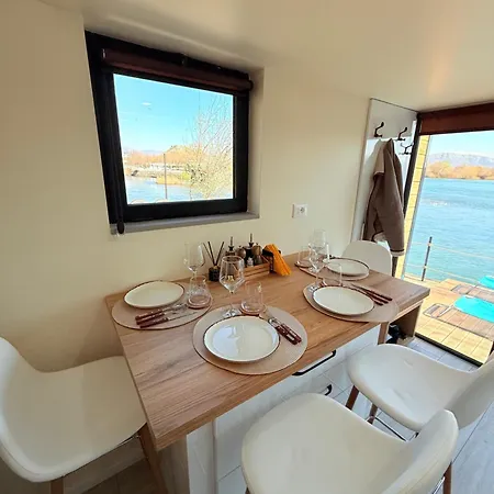 446 Tiny House Zues Apartment Shkoder Exterior photo