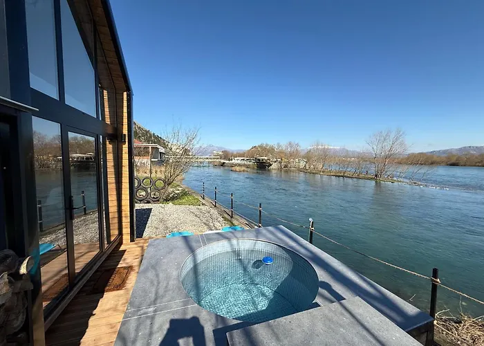 446 Tiny House Zues